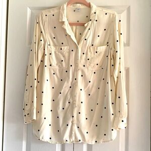 Women’s shirts 👚 old navy